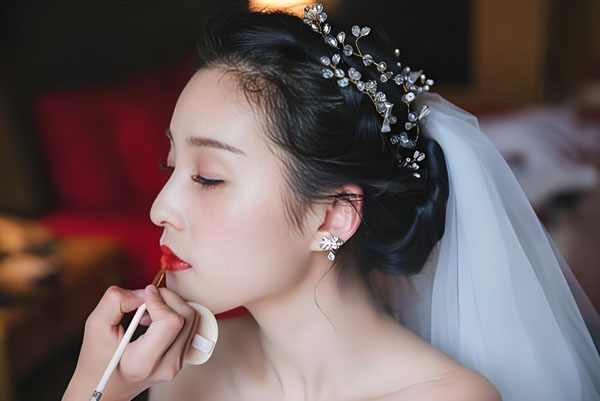 本溪婚礼跟妆|本溪小桃の家高端韩式新娘造型